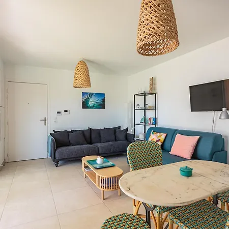 Etxetxoa Lumineux Avec Jardin Au Coeur De Chiberta Apartament